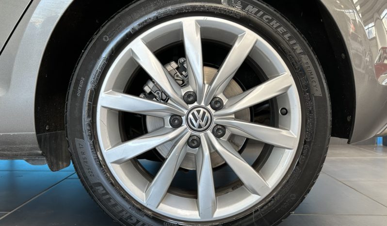 Volkswagen Golf 5p. 1.6 tdi Highline BMT completo