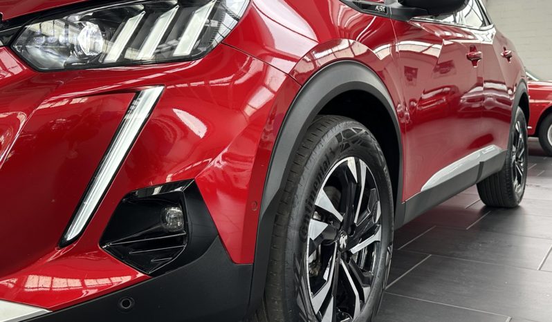 Peugeot 2008 GT S&S EAT8 155CV completo