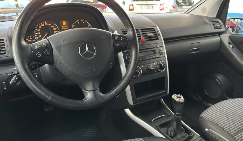 Mercedes-Benz A 150 Avantgarde GPL completo
