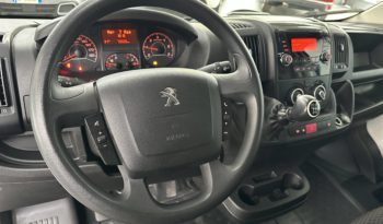 Peugeot Boxer 335 BlueHDi 140 L2H2 PM-TM completo
