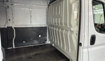 Peugeot Boxer 335 BlueHDi 140 L2H2 PM-TM completo