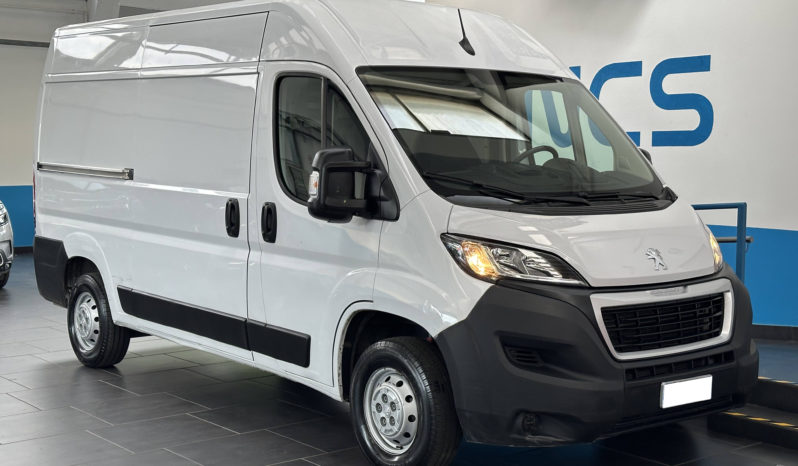 Peugeot Boxer 335 BlueHDi 140 L2H2 PM-TM completo