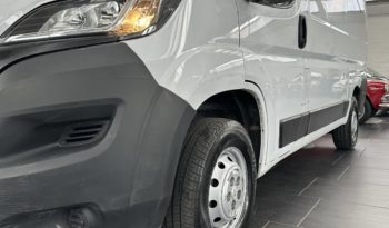 Peugeot Boxer 335 BlueHDi 140 L2H2 PM-TM completo