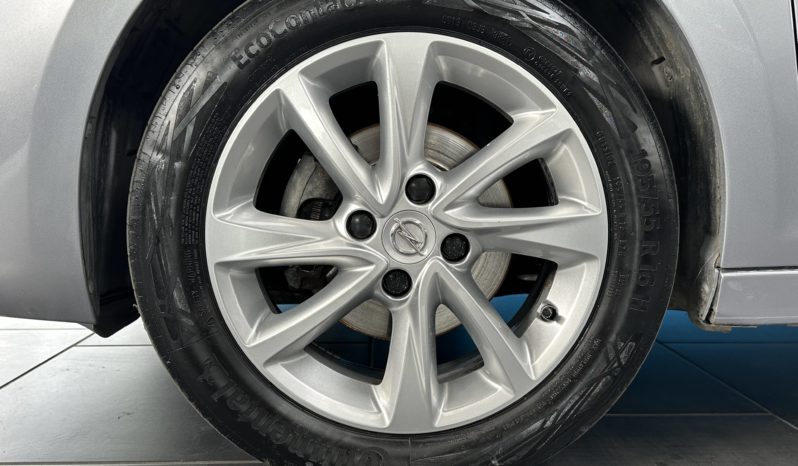Opel Corsa 1.2 S&S 75CV NEOPATENTATI completo
