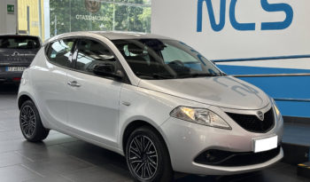 Lancia Ypsilon 1.2 Gold S&S 69CV NEOPATENTATI completo