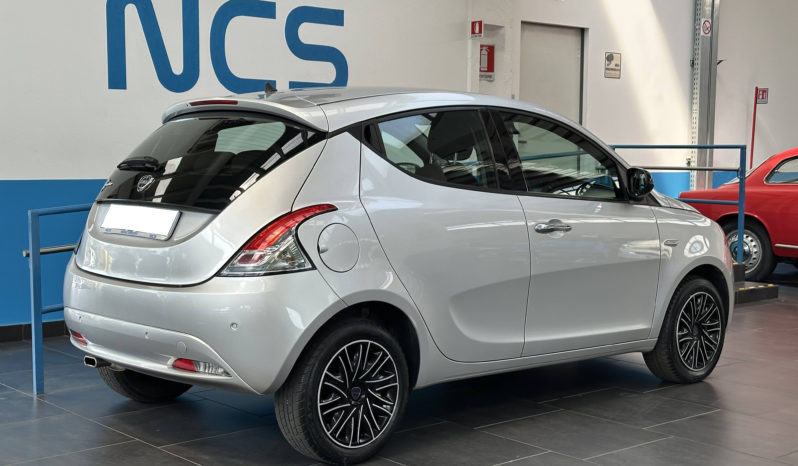 Lancia Ypsilon 1.2 Gold S&S 69CV NEOPATENTATI completo