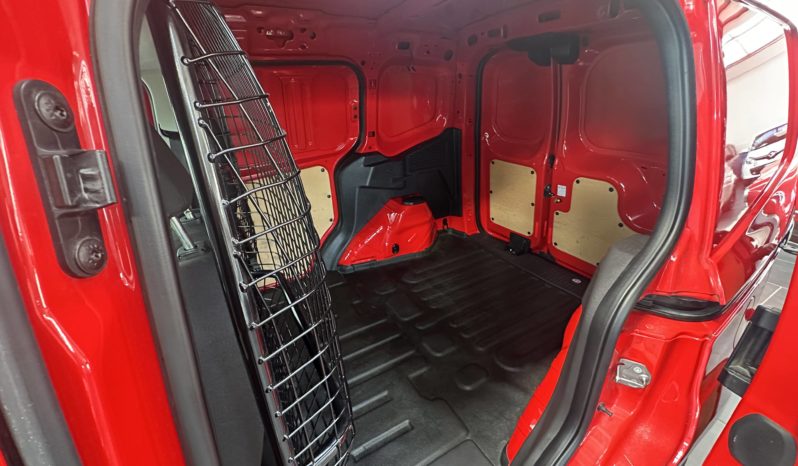 Ford Transit Courier 1.5 TDCi 100CV completo