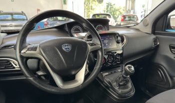 Lancia Ypsilon 1.0 hybrid Gold S&S NEOPATENTATI completo