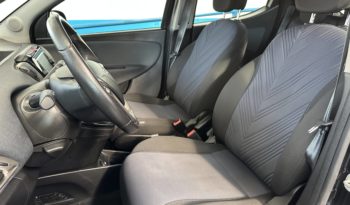 Lancia Ypsilon 1.0 hybrid Gold S&S NEOPATENTATI completo