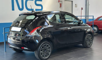 Lancia Ypsilon 1.0 hybrid Gold S&S NEOPATENTATI completo