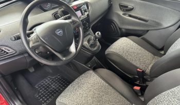 Lancia Ypsilon 1.0 hybrid Silver S&S NEOPATENTATI completo