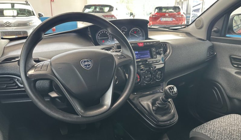 Lancia Ypsilon 1.0 hybrid Silver S&S NEOPATENTATI completo
