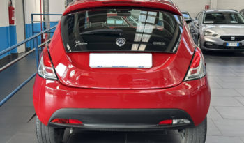 Lancia Ypsilon 1.0 hybrid Silver S&S NEOPATENTATI completo